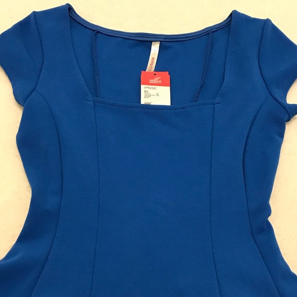 Blue form flattering blouse - Picture 2 of 8